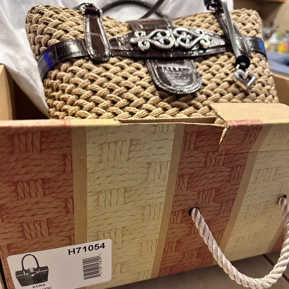 Authentic Brighton Kora Straw and Croc Handbag w/ storage bag and box - Picture 6 of 6